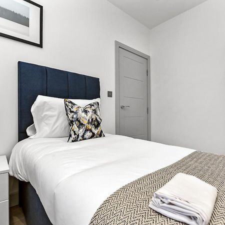 Amazing 2 Bedroom Apartment In Greater ลอนดอน ภายนอก รูปภาพ