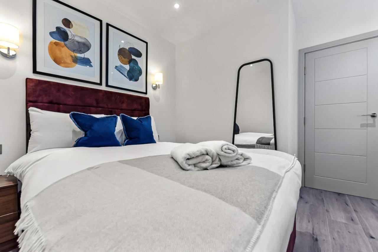 Amazing 2 Bedroom Apartment In Greater ลอนดอน ภายนอก รูปภาพ