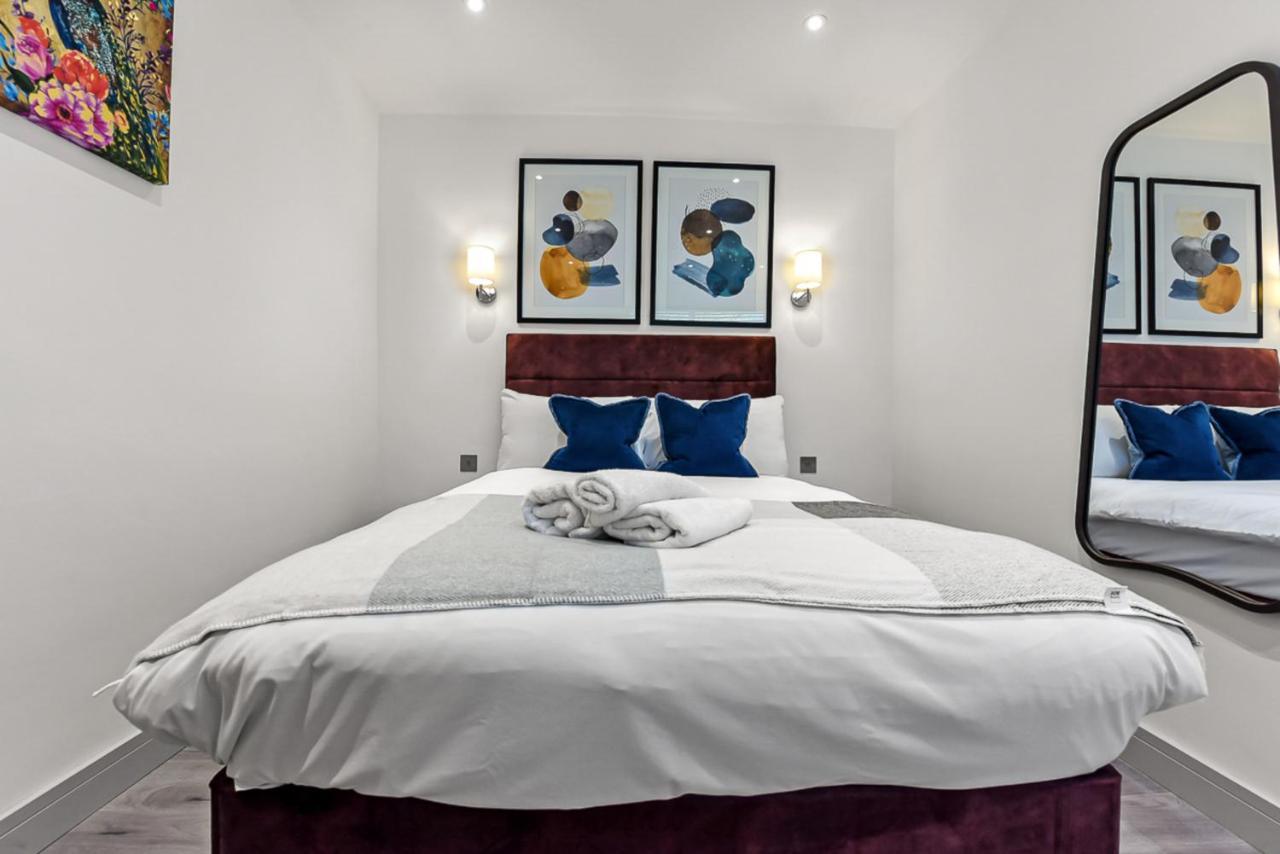 Amazing 2 Bedroom Apartment In Greater ลอนดอน ภายนอก รูปภาพ