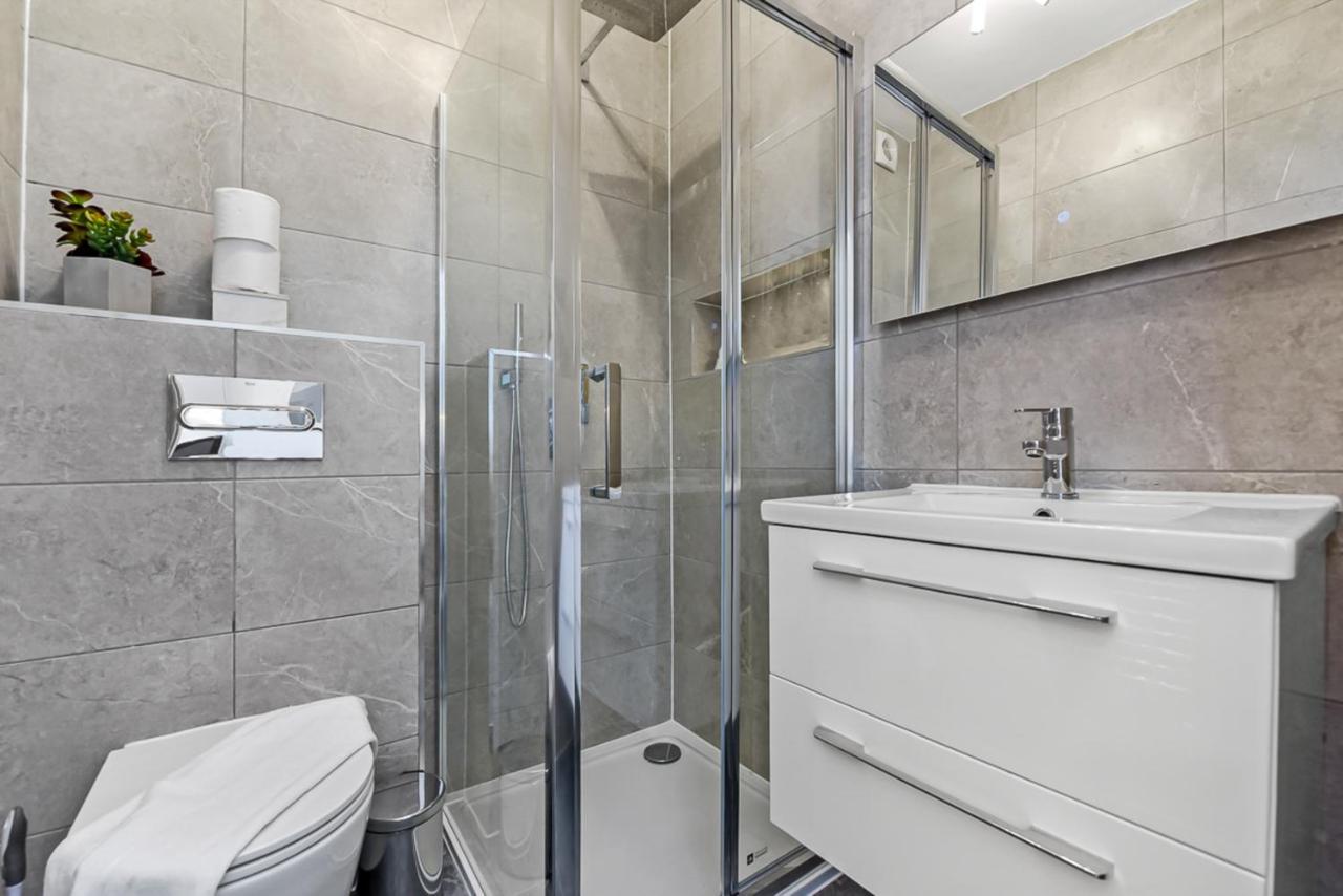 Amazing 2 Bedroom Apartment In Greater ลอนดอน ภายนอก รูปภาพ